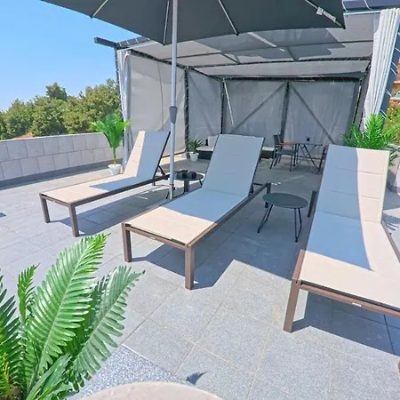 Appartamento 2nd Floor & Rooftop 6 *
