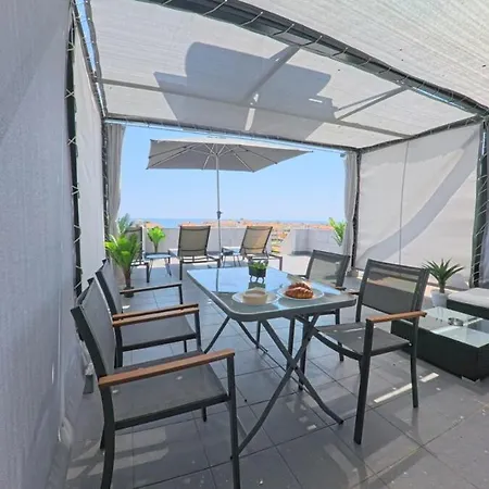 2nd Floor & Rooftop 6 Appartamento *